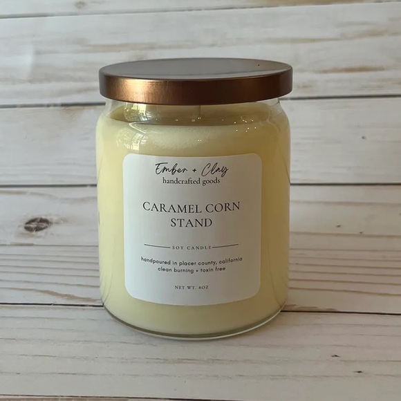 Caramel Corn Stand soy candle 8oz - Picture 2 of 2